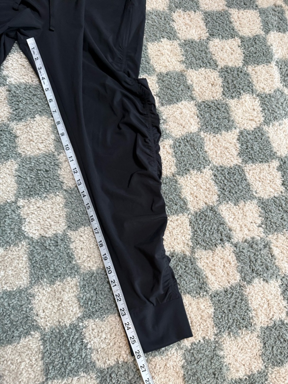 ATHLETA Attitude Pants Black Pull On Ruched Sides Dance Athletic Workout Size 2 - Picture 7 of 7
